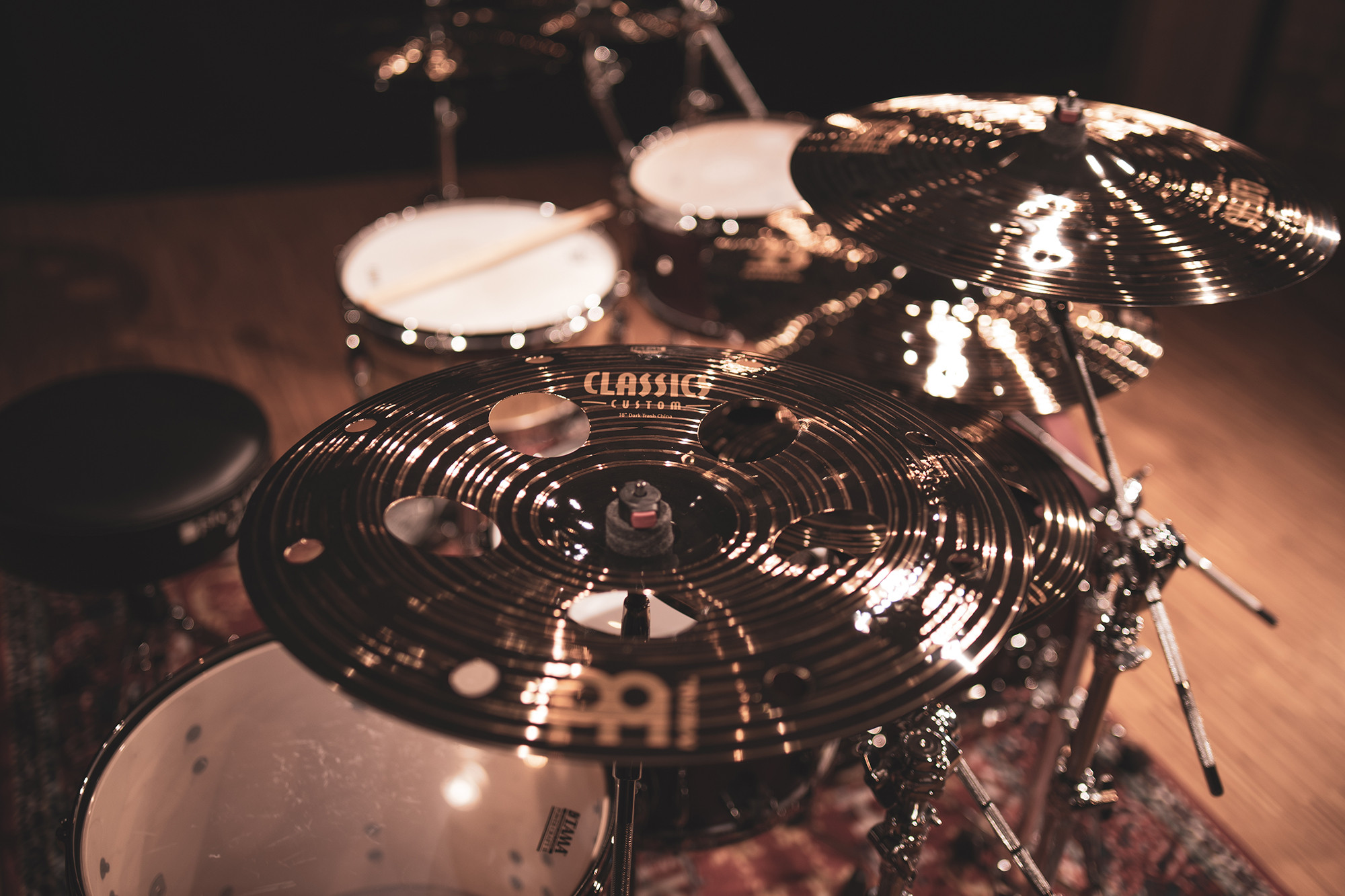 MEINL Cymbals Classics Custom Dark Trash China - 18